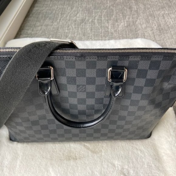 Men’s Bag Louis Vuitton Damier Graphite Laptop Bag - Picture 2 of 15